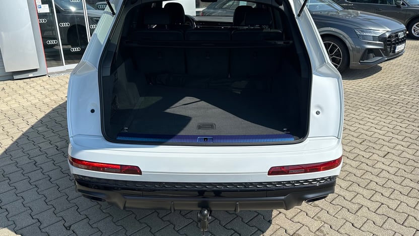 Obrázok Q7 S line 50 TDI quattro TT8