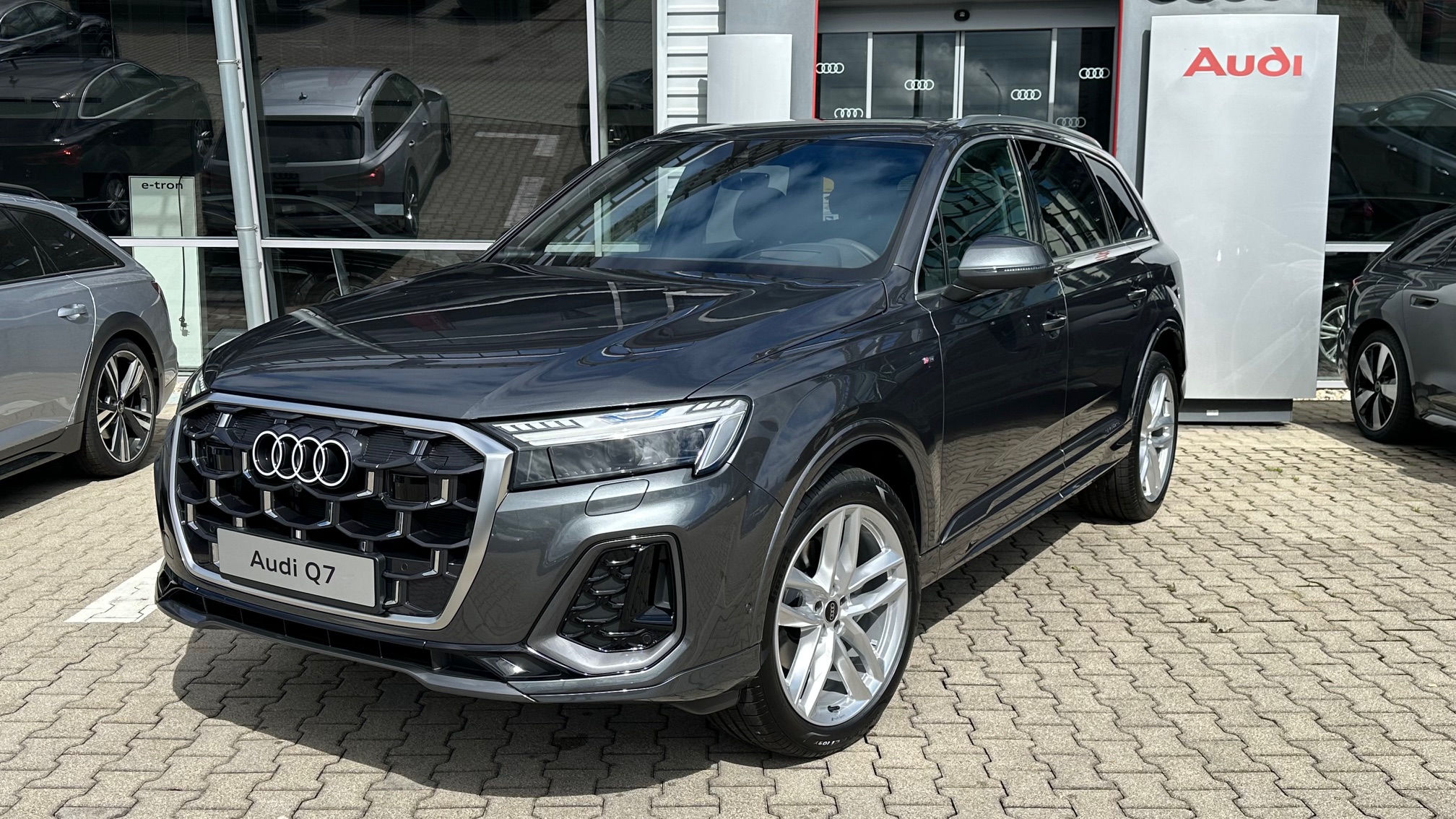 Obrázok Q7 S line 50 TDI quattro TT8