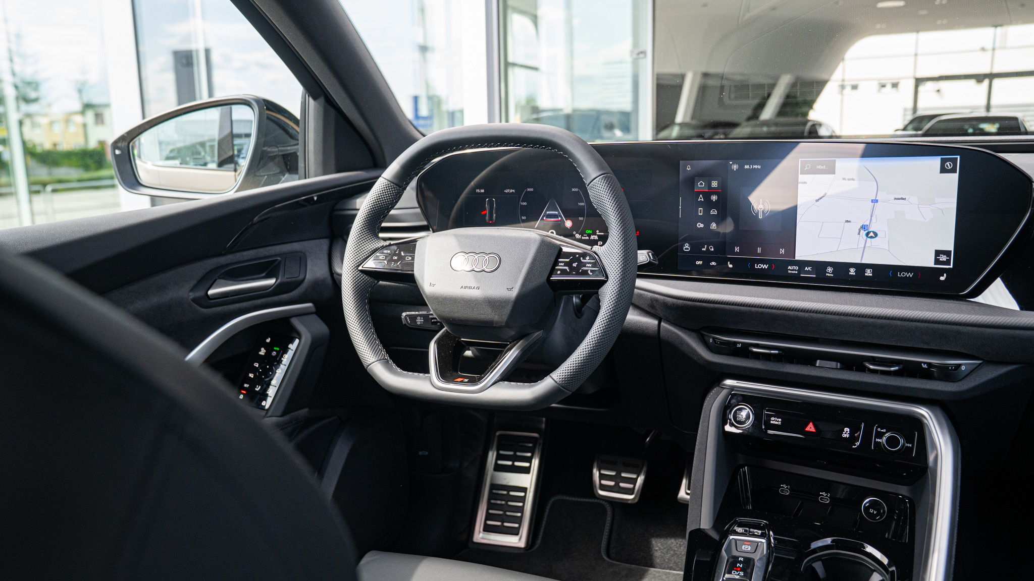 Obrázok Q5 SUV TDI quattro 150kW STR