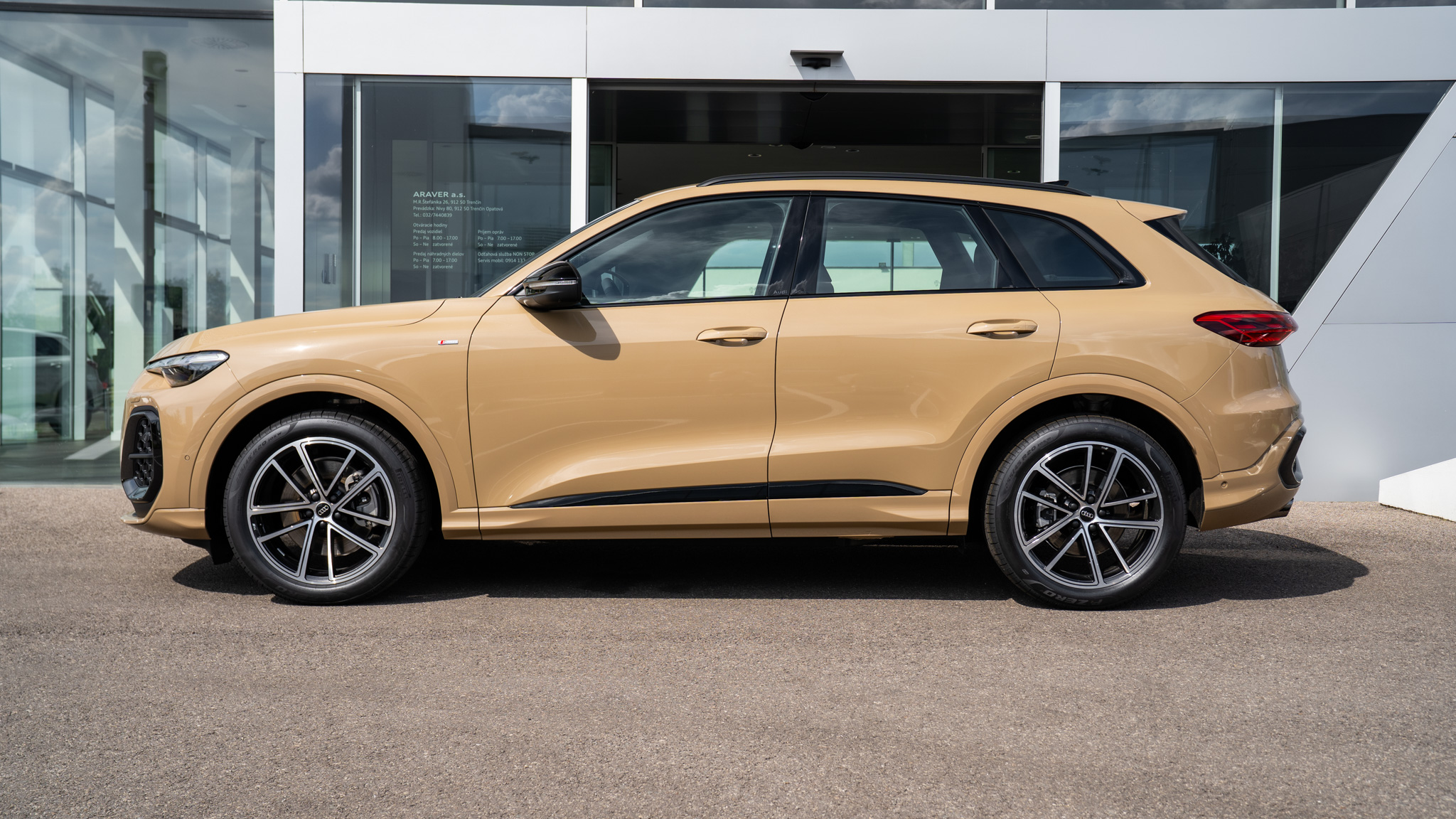 Obrázok Q5 SUV TDI quattro 150kW STR