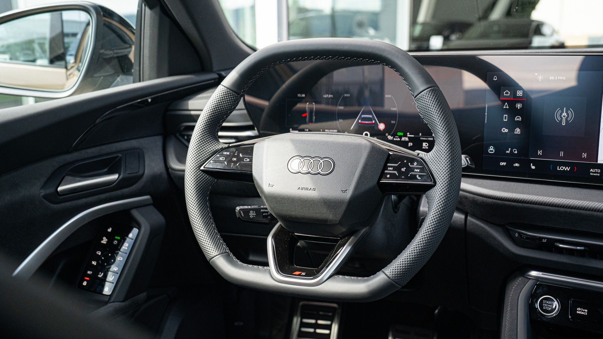 Obrázok Q5 SUV TDI quattro 150kW STR