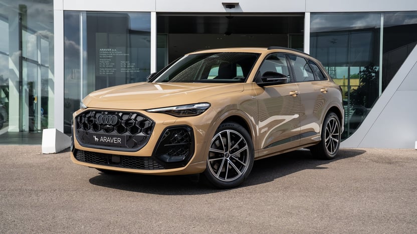 Obrázok Q5 SUV TDI quattro 150kW STR