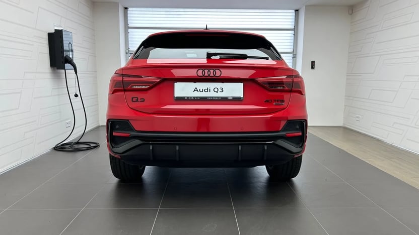 Obrázok Q3 Sportb. Sport edition 40 TFSI quattro