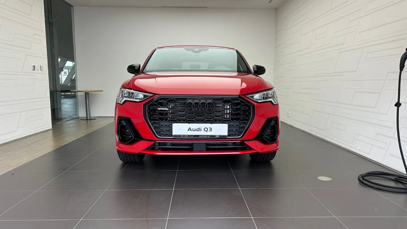 Obrázok Q3 Sportb. Sport edition 40 TFSI quattro