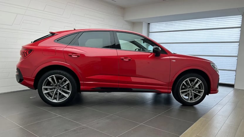 Obrázok Q3 Sportb. Sport edition 40 TFSI quattro