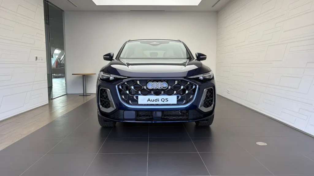 Obrázok Q5 SUV TDI quattro 150kW STR