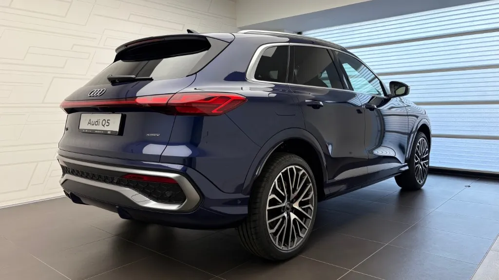 Obrázok Q5 SUV TDI quattro 150kW STR