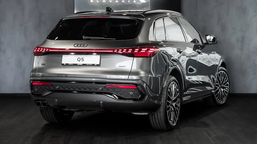 Obrázok Q5 SUV TDI quattro 150kW STR