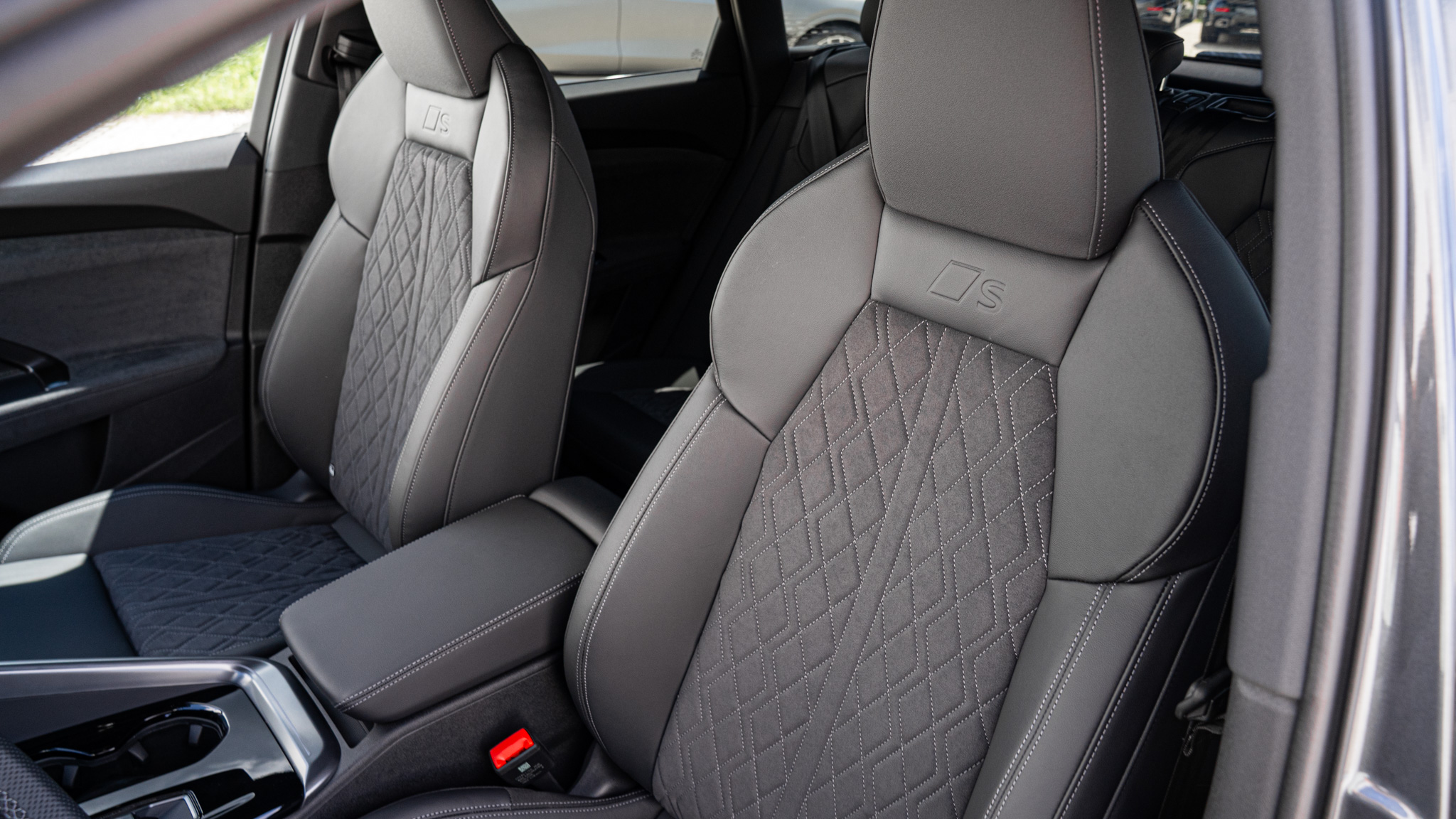 Obrázok Q5 SUV TDI quattro 150kW STR