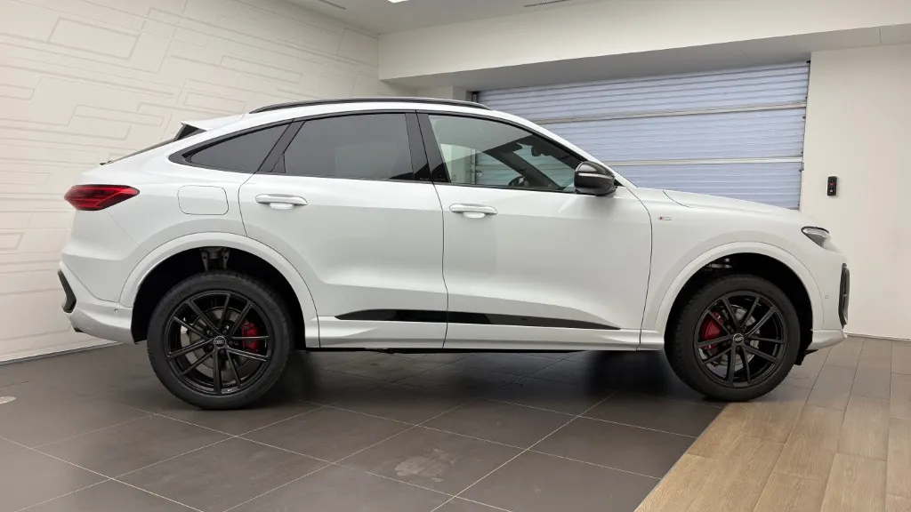 Obrázok Q5 Sportback TFSI quattro 150kW STR