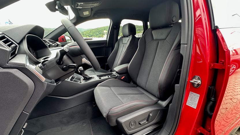 Obrázok Q3 Sport edition 40 TFSI quattro STR