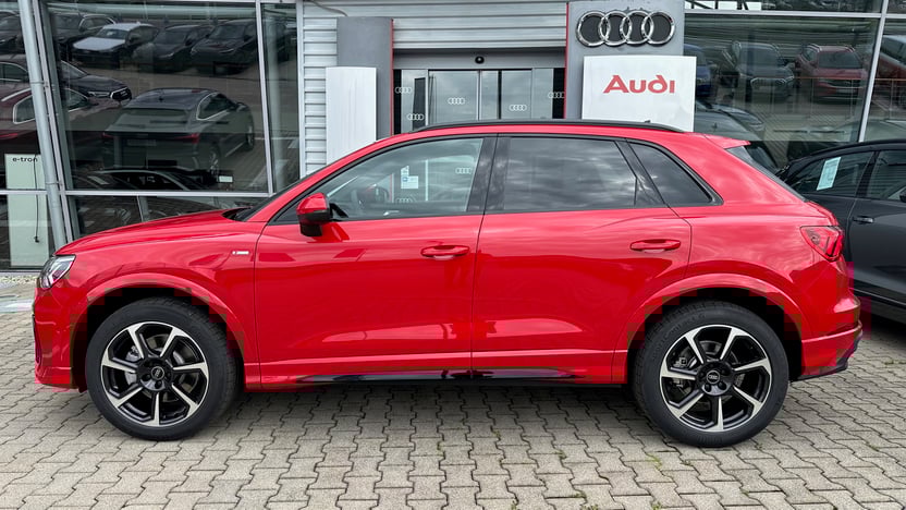 Obrázok Q3 Sport edition 40 TFSI quattro STR