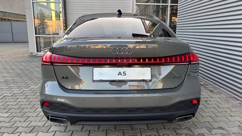 Obrázok A5 Limuzína TFSI quattro 150kW STR