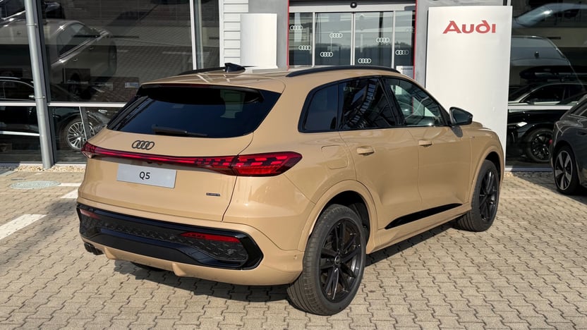 Obrázok Q5 SUV TDI quattro 150kW STR