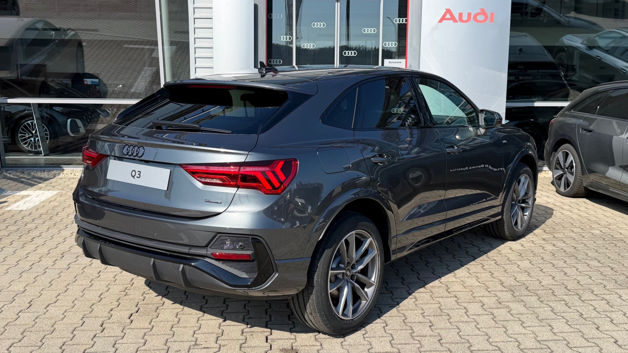 Obrázok Q3 Sportb. Sport edition 40 TFSI quattro