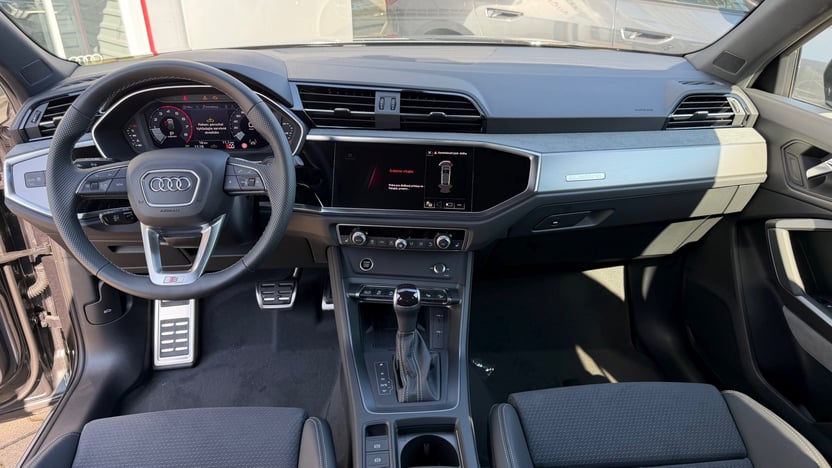 Obrázok Q3 Sportb. Sport edition 40 TFSI quattro