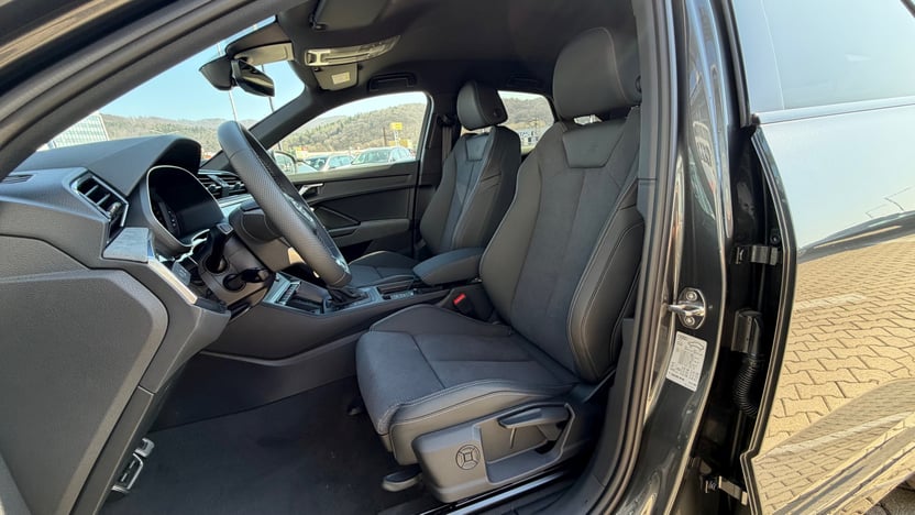 Obrázok Q3 Sportb. Sport edition 40 TFSI quattro