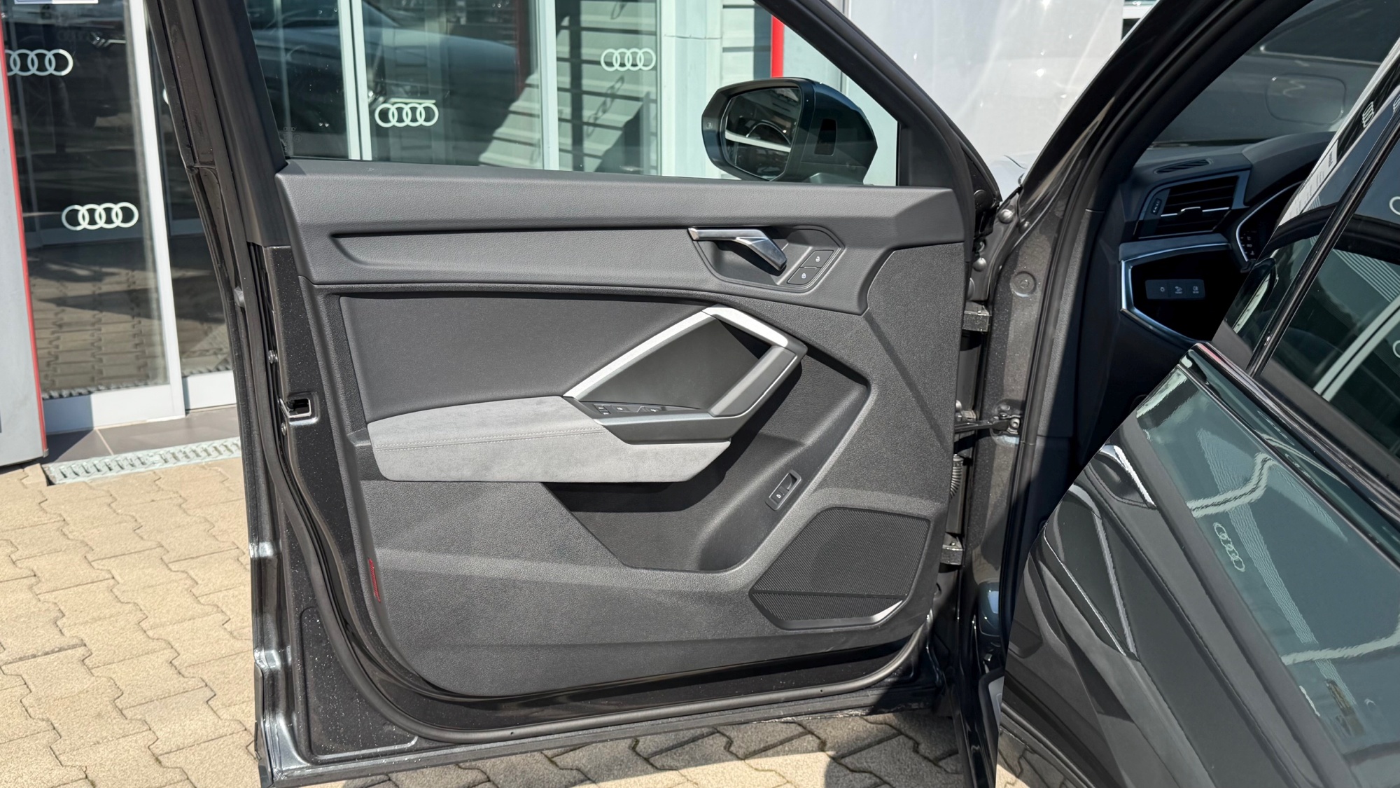 Obrázok Q3 Sportb. Sport edition 40 TFSI quattro