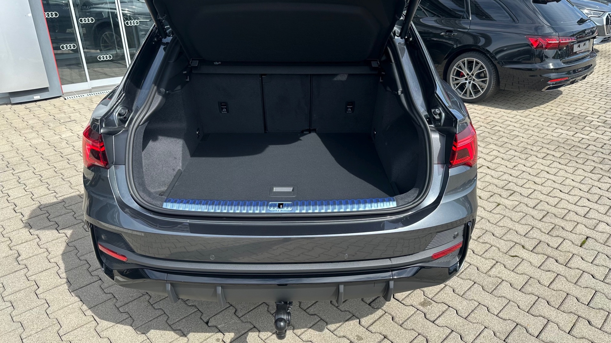 Obrázok Q3 Sportb. Sport edition 40 TFSI quattro