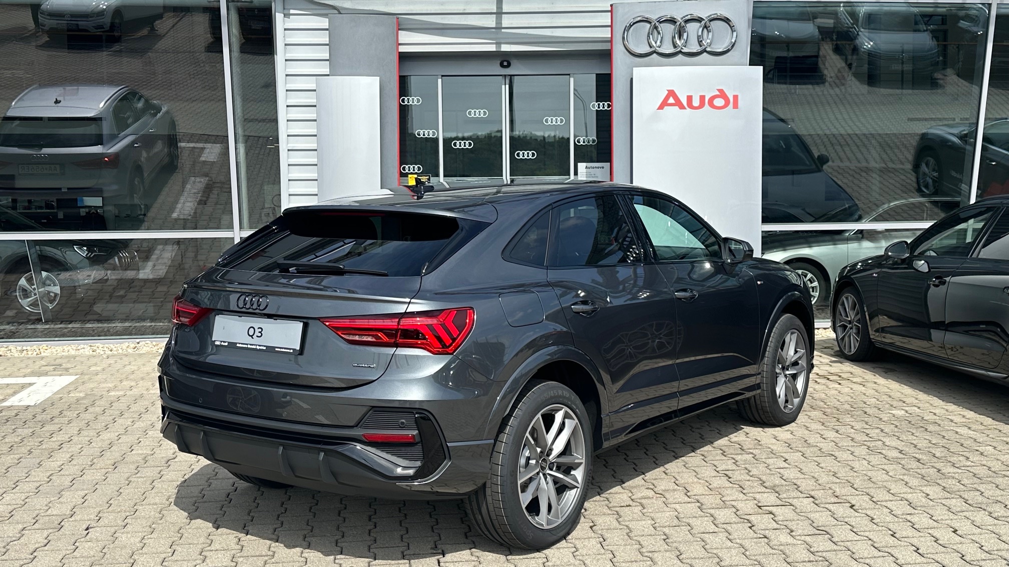 Obrázok Q3 Sportb. Sport edition 40 TFSI quattro