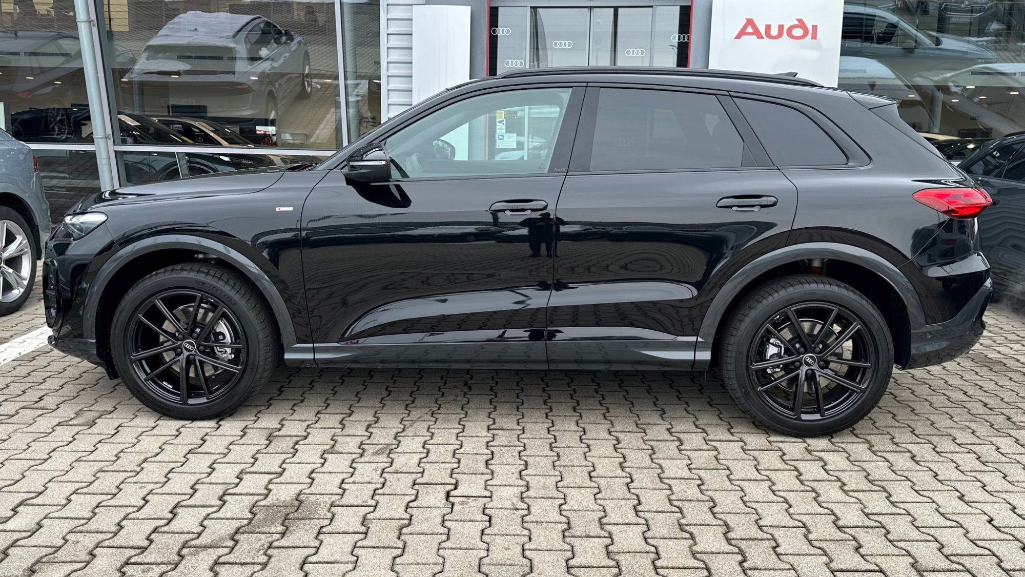 Obrázok Q5 SUV TFSI quattro 150kW STR