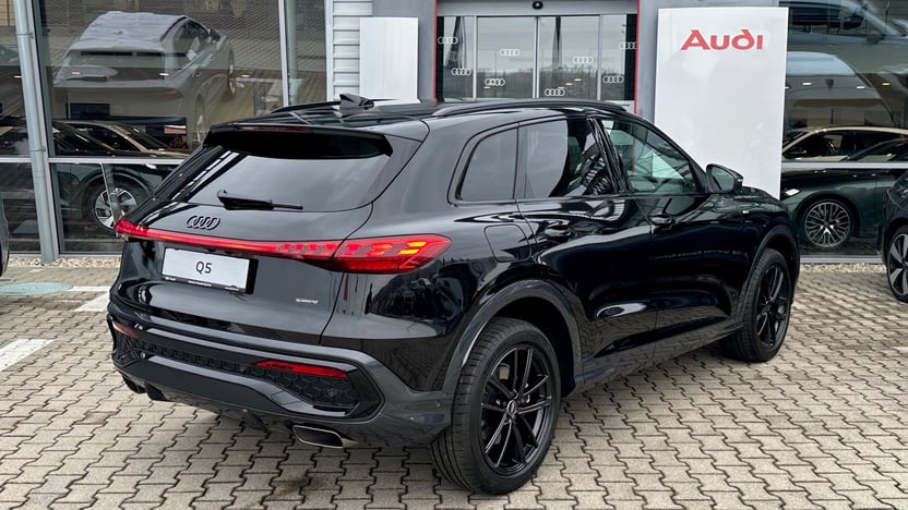 Obrázok Q5 SUV TFSI quattro 150kW STR