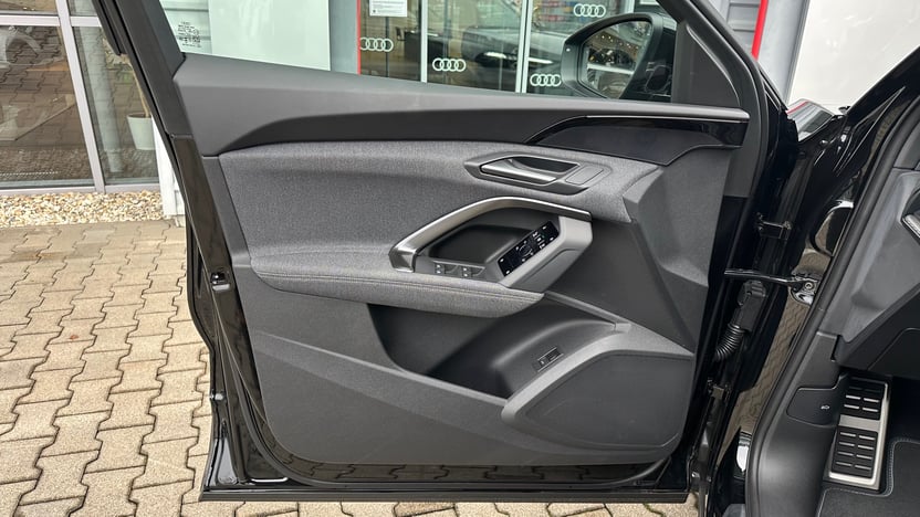 Obrázok Q5 SUV TFSI quattro 150kW STR