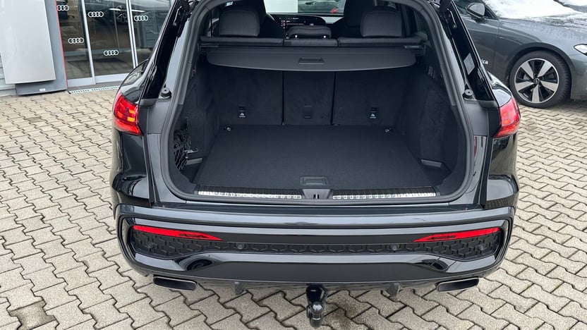 Obrázok Q5 SUV TFSI quattro 150kW STR