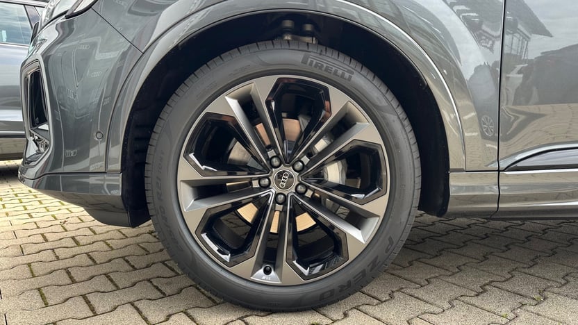Obrázok Q7 S line 50 TDI quattro TT8