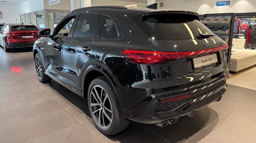 Obrázok Q5 SUV TDI quattro 150kW STR