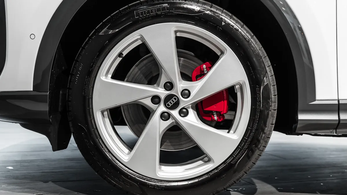 Obrázok Q5 SUV TDI quattro 150kW STR