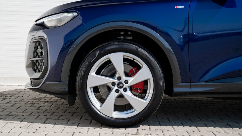 Obrázok Q5 SUV TDI quattro 150kW STR