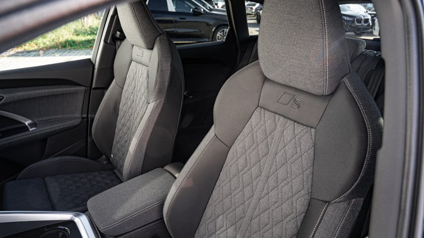 Obrázok Q5 SUV TDI quattro 150kW STR