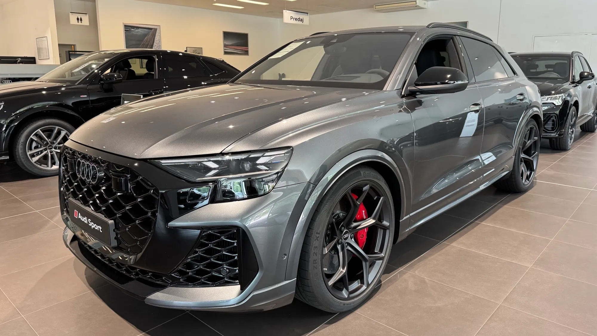 Obrázok RSQ8 performance TFSI quattro