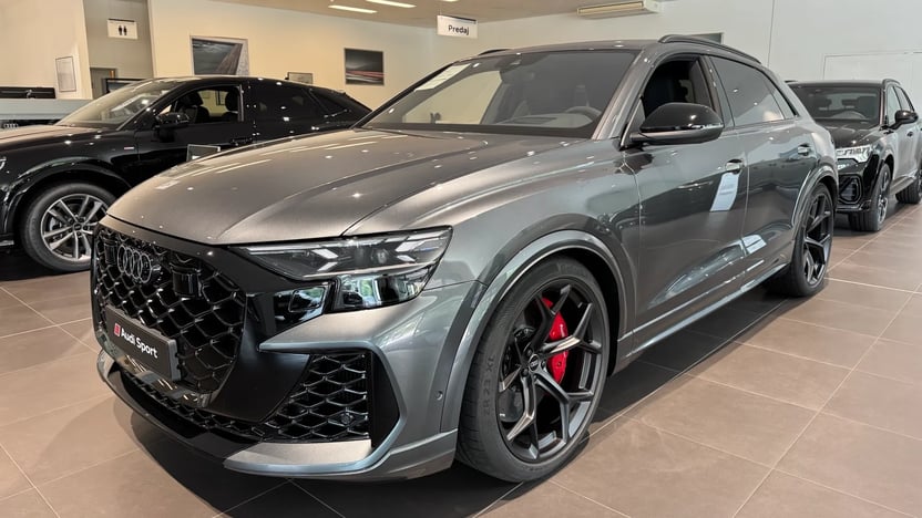 Obrázok RSQ8 performance TFSI quattro