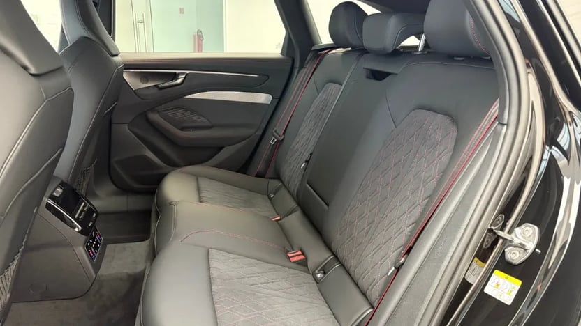 Obrázok A6 Avant TFSI quattro 270kW STR