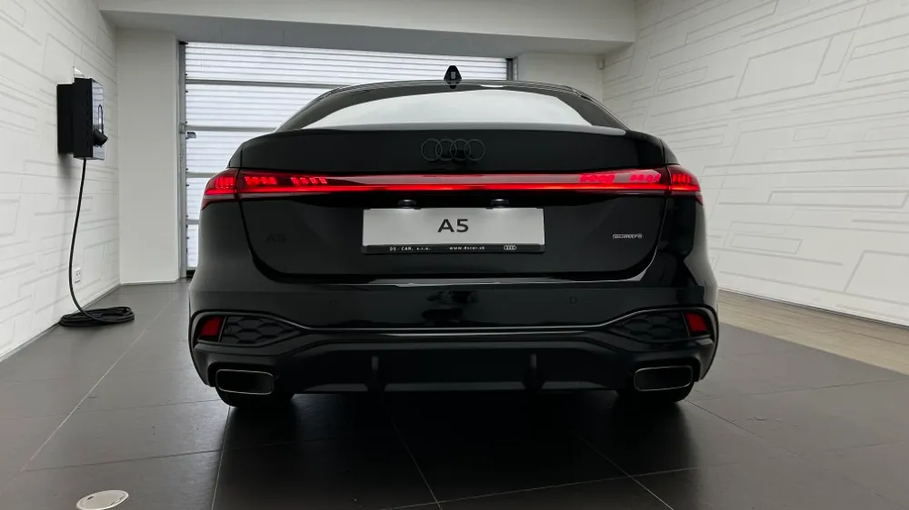 Obrázok A5 Limuzína TFSI quattro 150kW STR