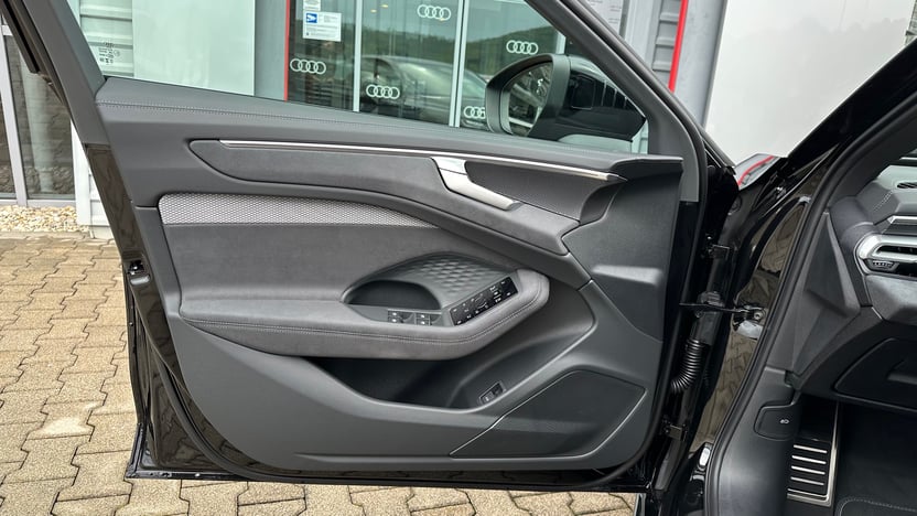 Obrázok A6 Limuzína TDI quattro 150kW STR