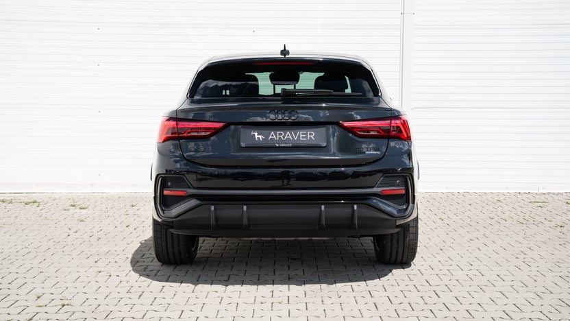 Obrázok Q3 Sportb. Sport edition 40 TFSI quattro