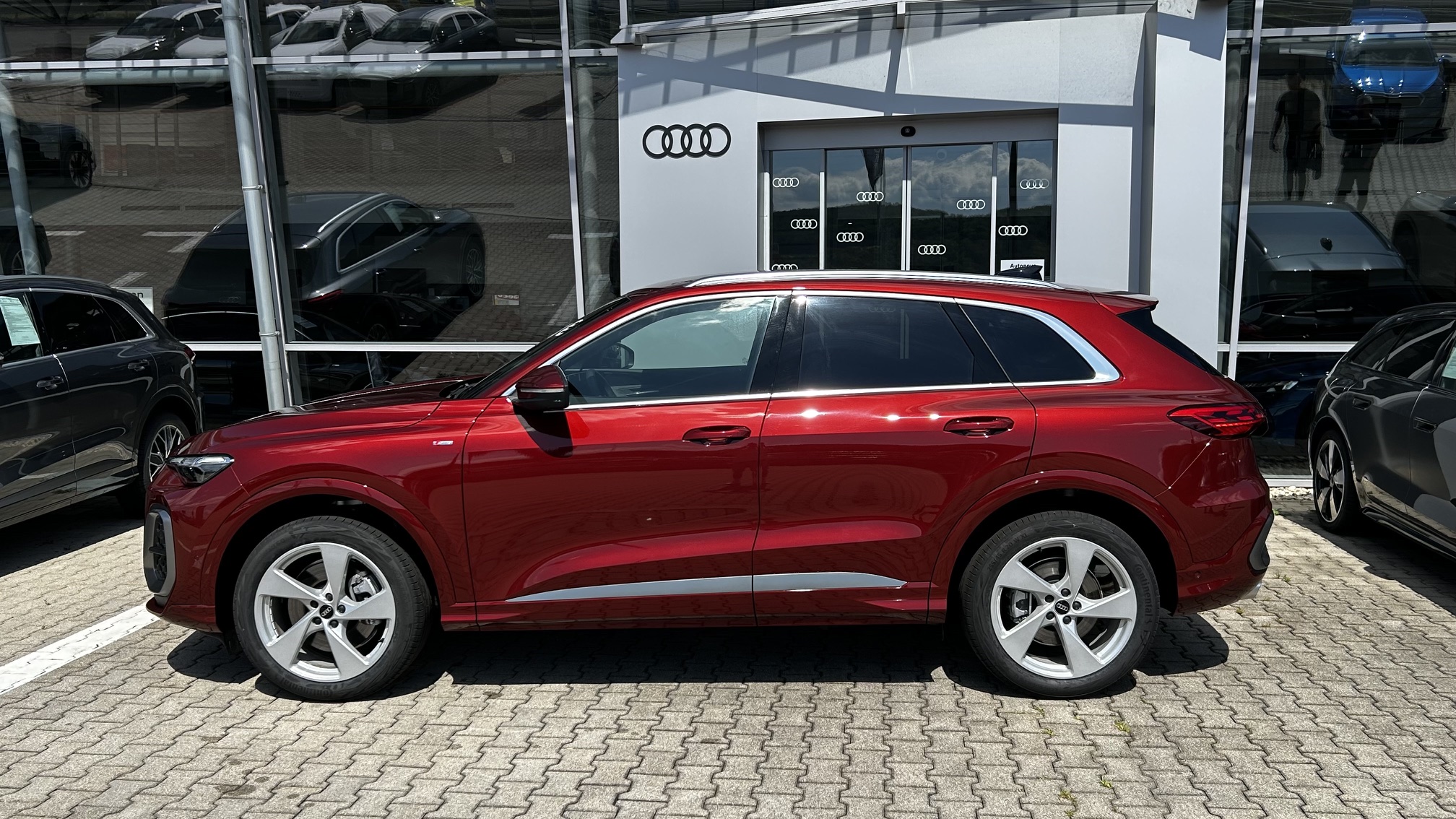 Obrázok Q5 SUV TDI quattro 150kW STR