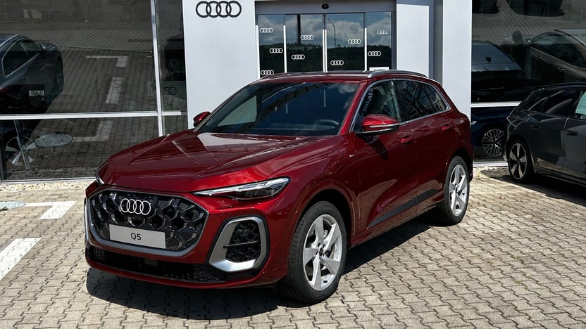 Obrázok Q5 SUV TDI quattro 150kW STR