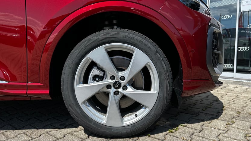 Obrázok Q5 SUV TDI quattro 150kW STR