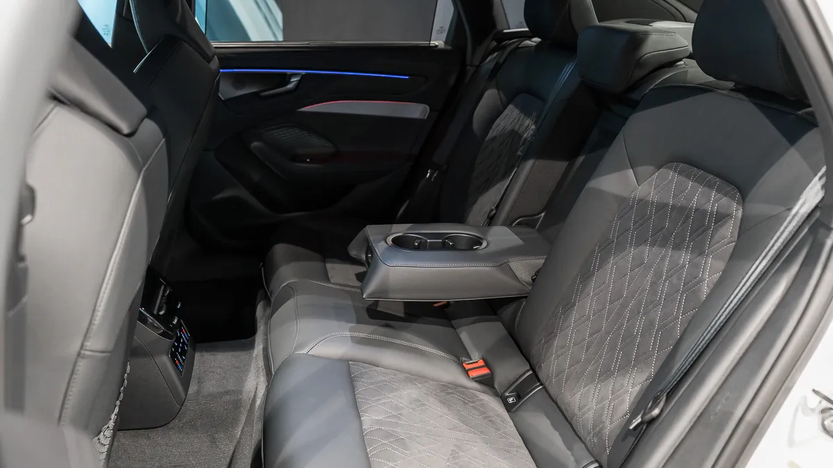 Obrázok A6 Limuzína TDI quattro 150kW STR