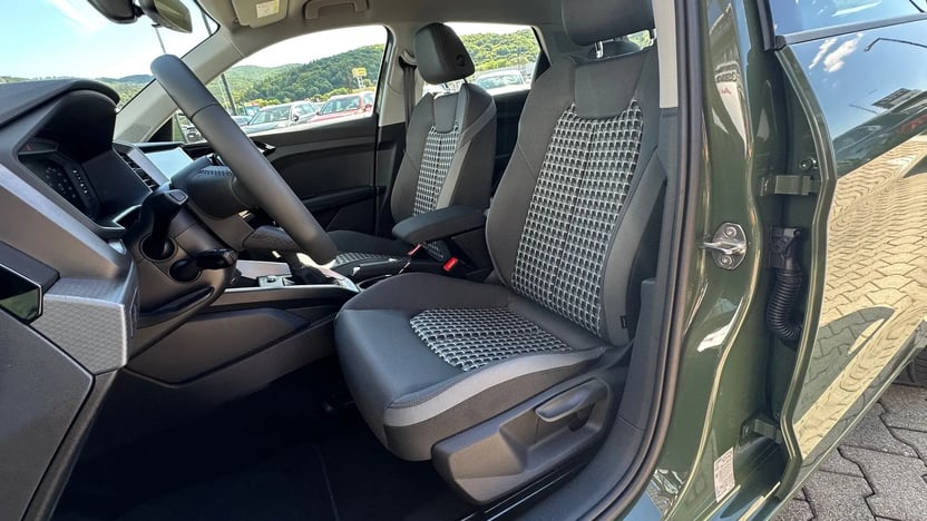 Obrázok A1 Sportback 25 TFSI STR