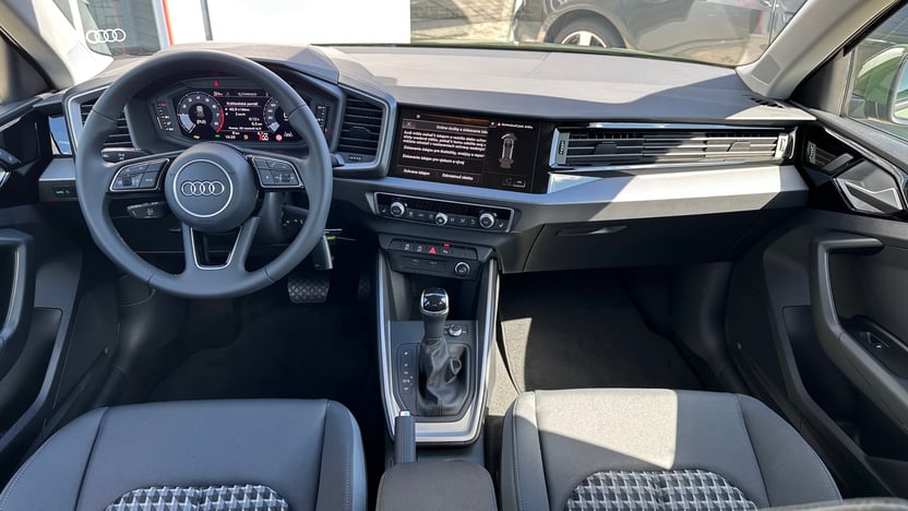 Obrázok A1 Sportback 25 TFSI STR