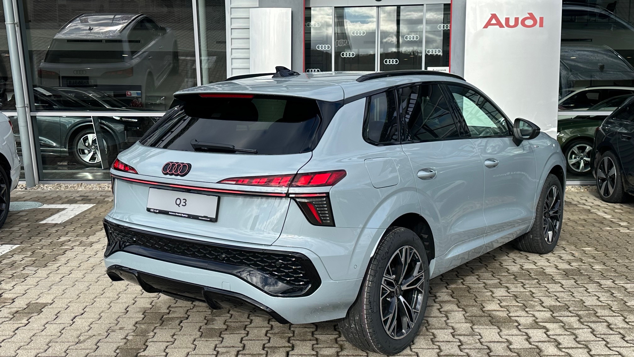 Obrázok Q3 SUV TFSI 110kW