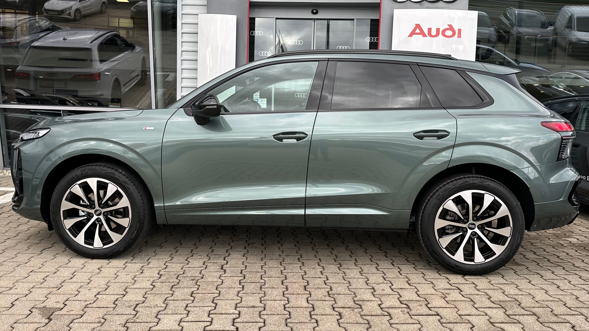 Obrázok Q3 SUV TFSI 110kW