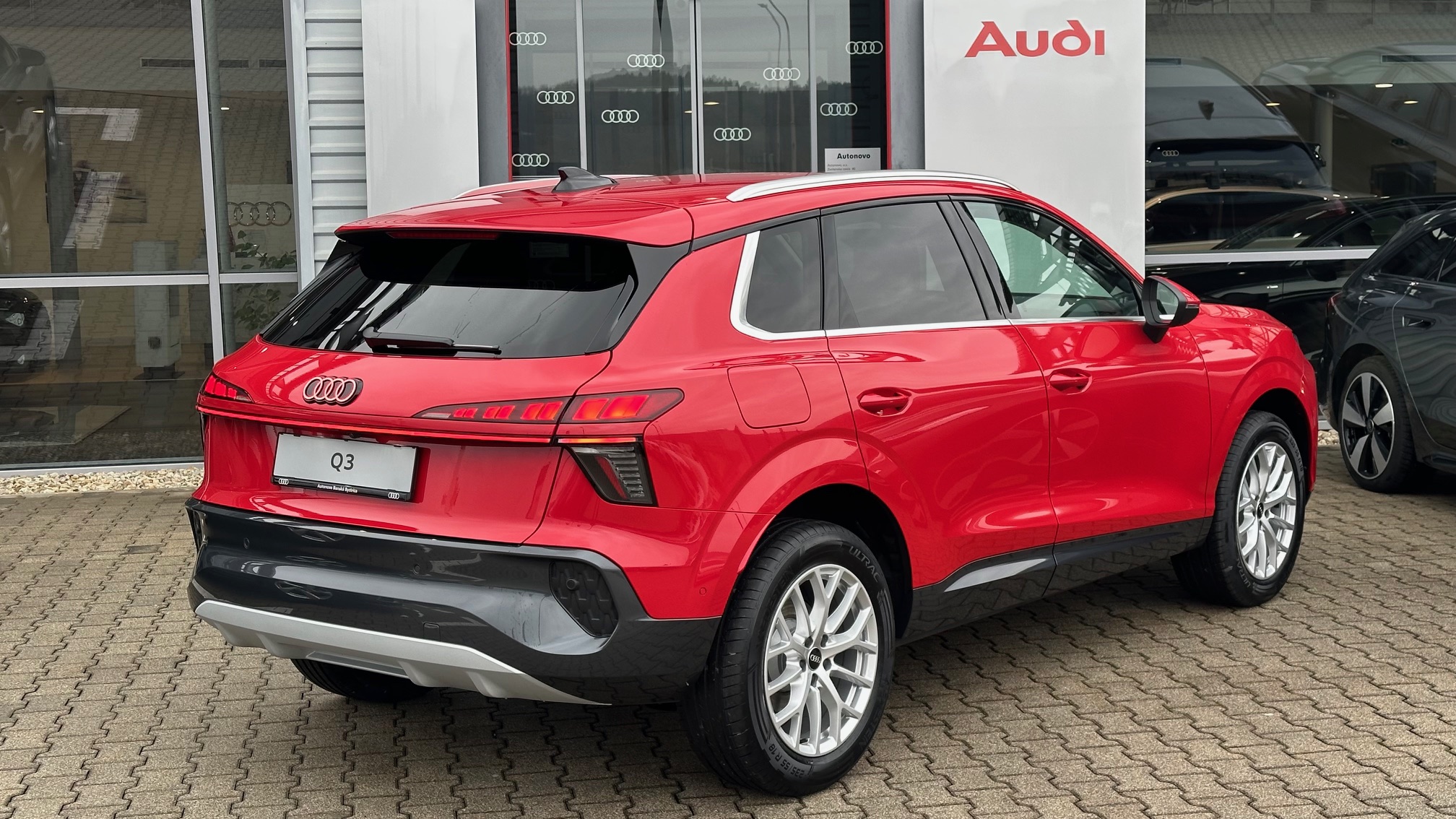 Obrázok Q3 SUV TFSI 110kW