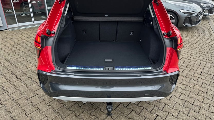 Obrázok Q3 SUV TFSI 110kW