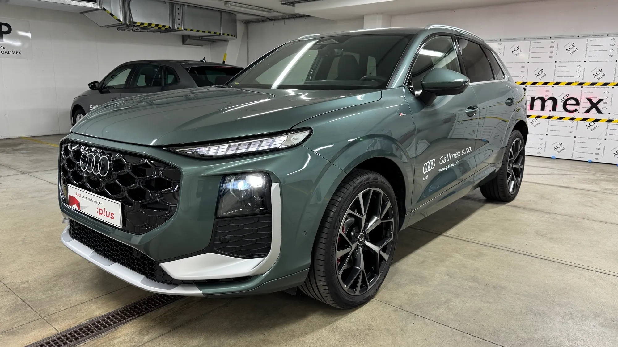 Obrázok Q3 SUV TFSI quattro 195kW